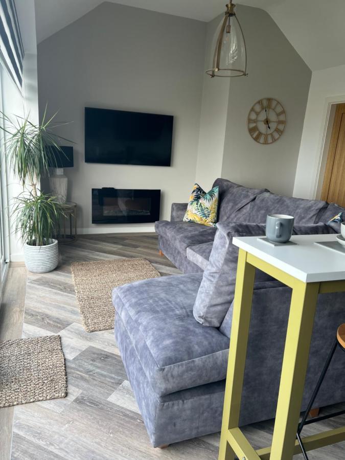 View With Balcony And Sea View - Pet Friendly Apartment *