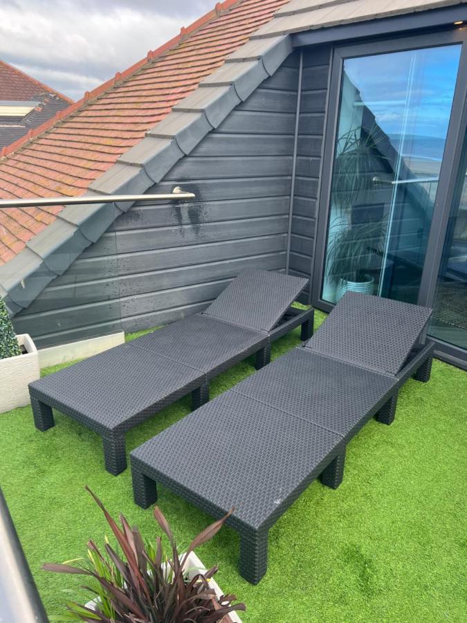 Apartment View With Balcony And Sea View - Pet Friendly Cleveleys