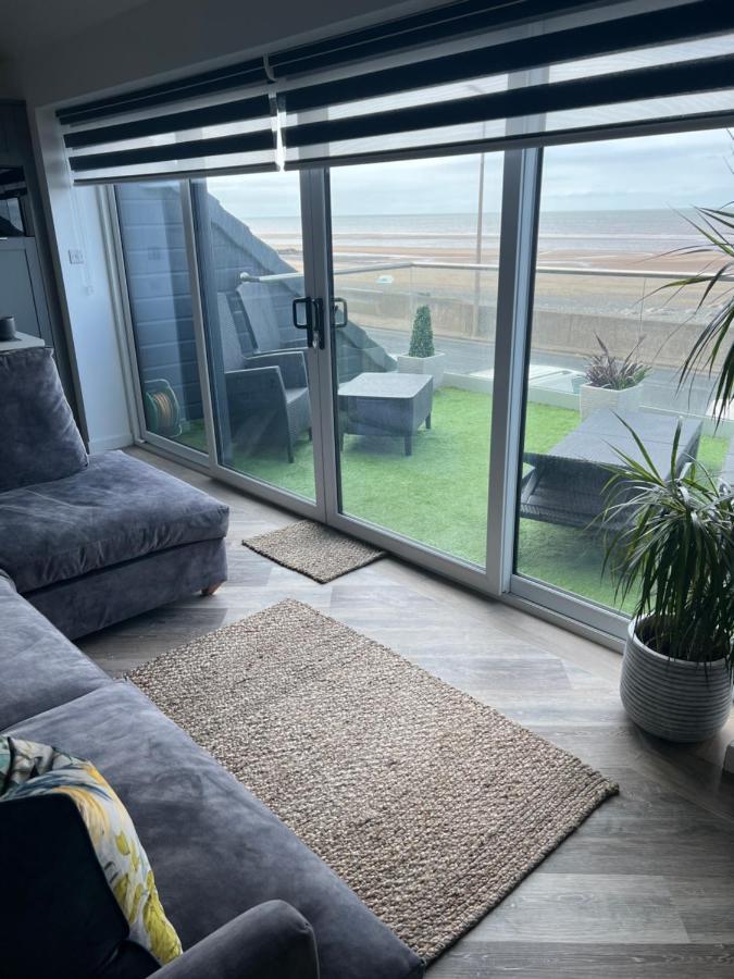 View With Balcony And Sea View - Pet Friendly Cleveleys