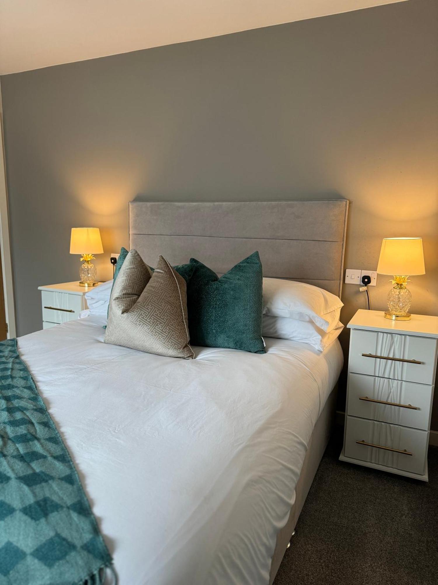 View With Balcony And Sea View - Pet Friendly *